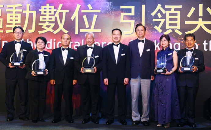 东远精技董事长陈东钦荣获2018《安永企业家奖》